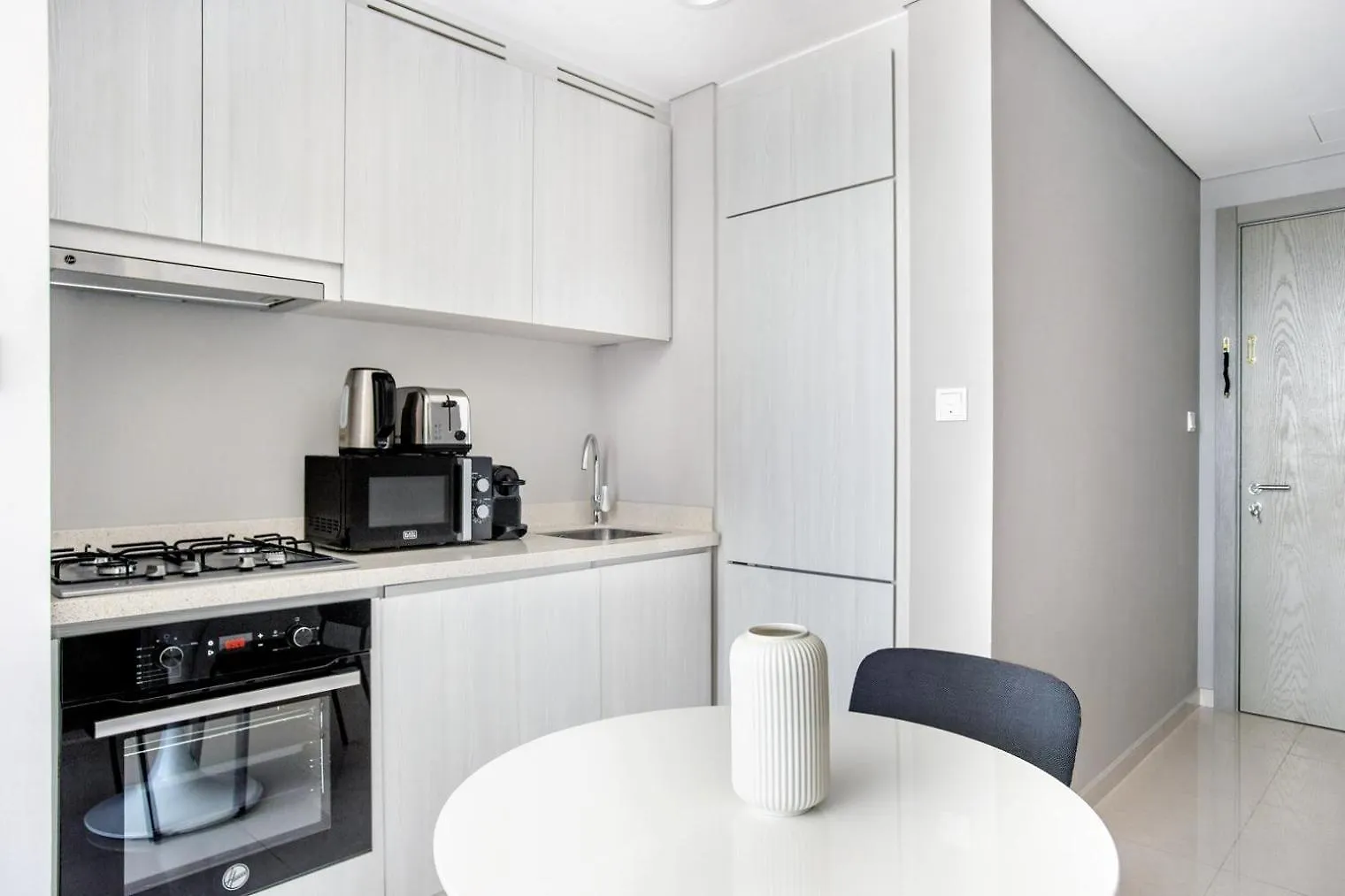 Blueground Zada Tower Elevator Pool Gym Dxb-1289 Apartment Dubai 0*,